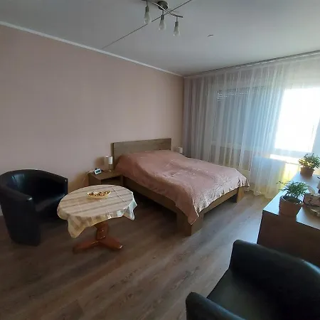 Hóvirág Apartman Appartamento Kaposvár